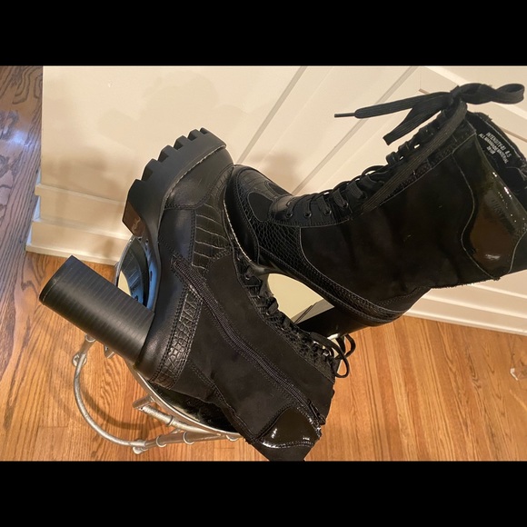 Bamboo Black Platform Boots - Picture 5 of 11